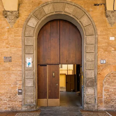 Lägenhet Santo Stefano Elegant By Wonderful Italy *