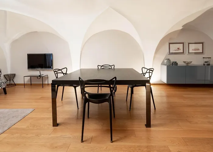 Appartamento Santo Stefano Elegant By Wonderful Italy *