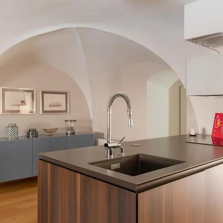 Santo Stefano Elegant By Wonderful Italy * Boloňa