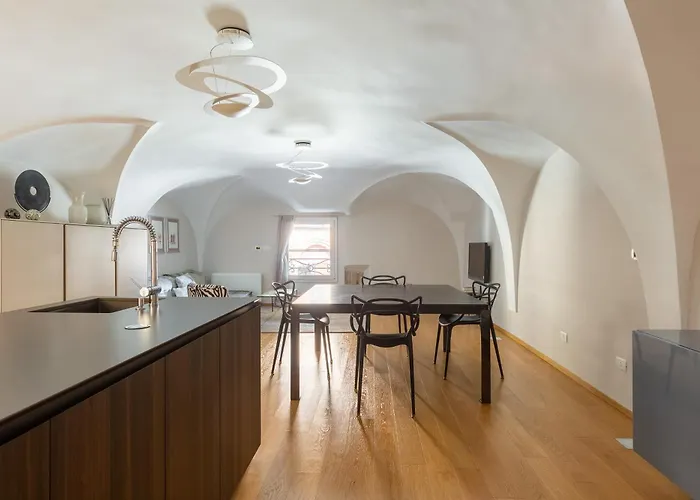 דירה Santo Stefano Elegant By Wonderful Italy