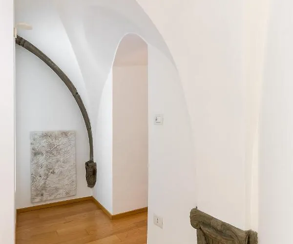 Santo Stefano Elegant By Wonderful Italy